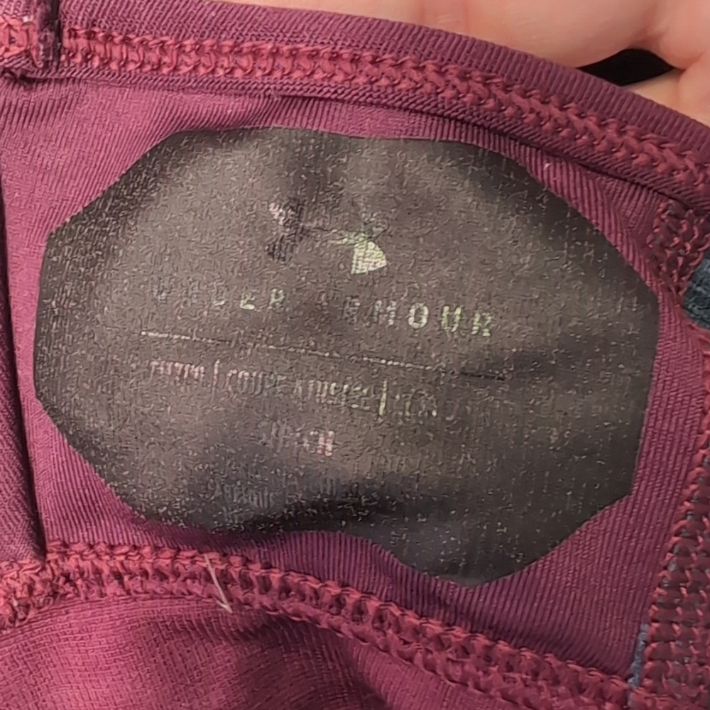 Under Armour Sports Bra - Picture 5 of 5